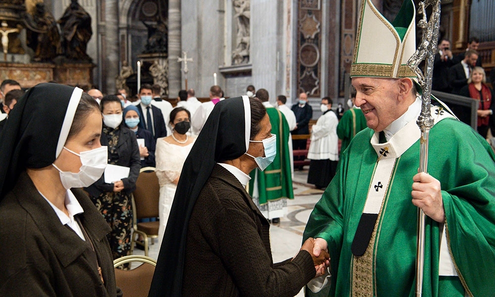 Primer Papa de las Américas 6
